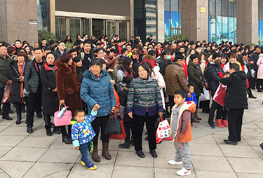 ��ʮ���У�����B���飡�gӭ��ĸ���c��10�꣡