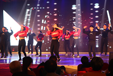 ��10��c�_���衶����ഺ�������ഺ��ģ�ӣ�