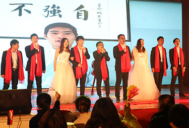 ������ɽ��һ�������H�������˺ܶ��˵�����